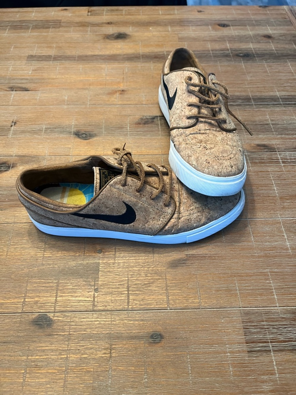 Nike Men’s SB Stefan Janoski shoes